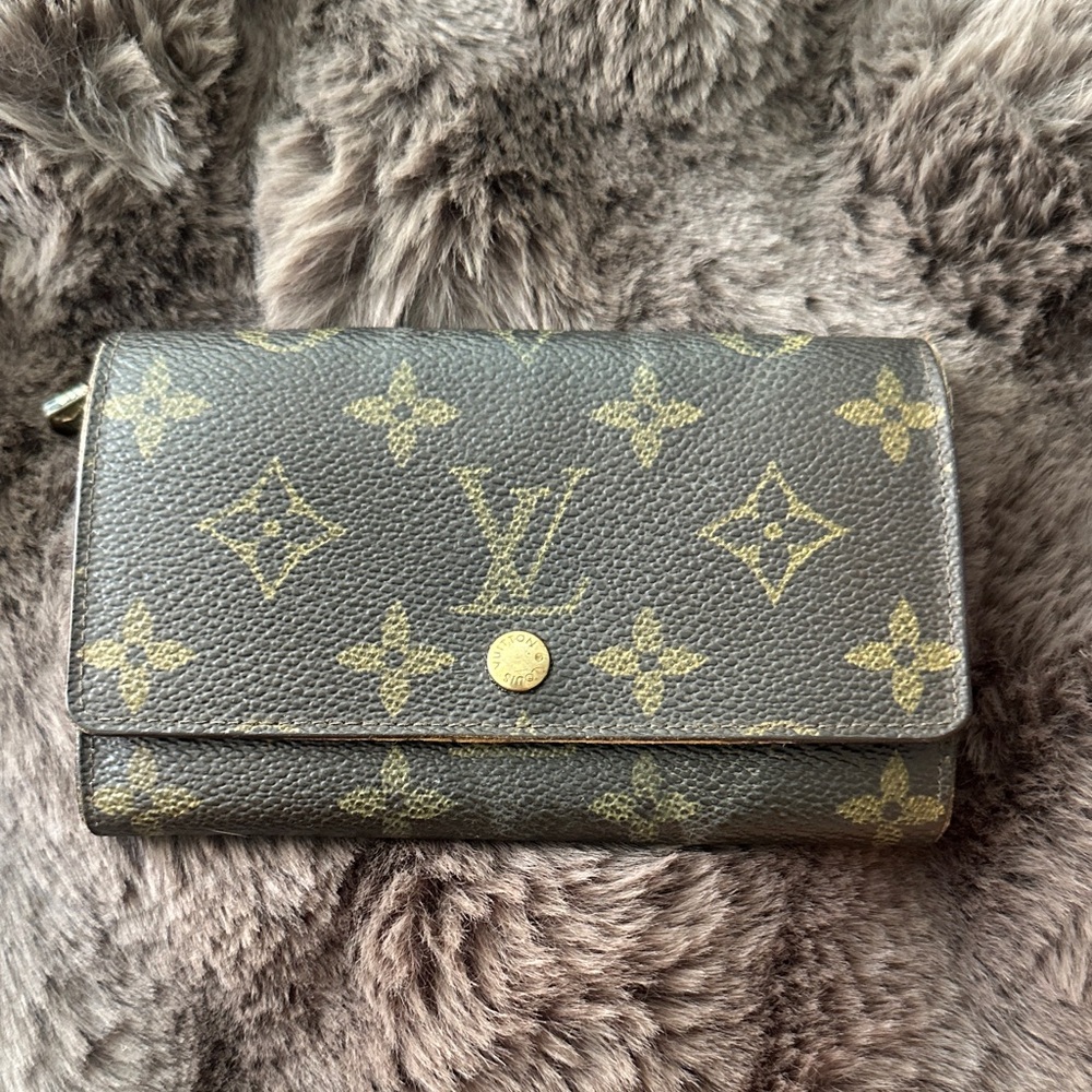 Louis Vuitton Black and Gold Monogram Wallet